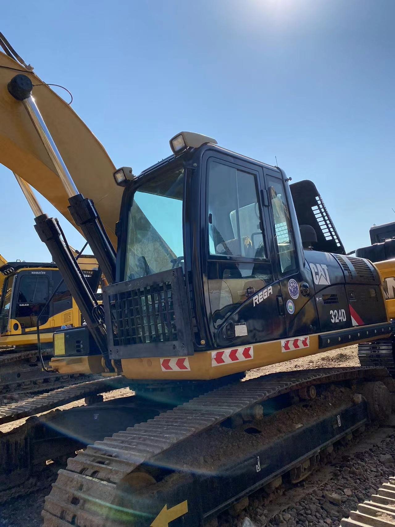 cat 324D 5