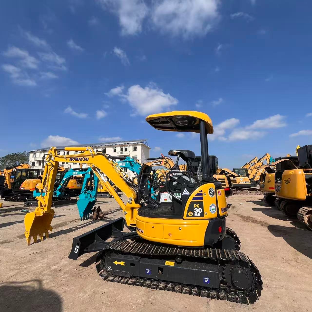 098ff86a99914913a2fa069e18a7a407